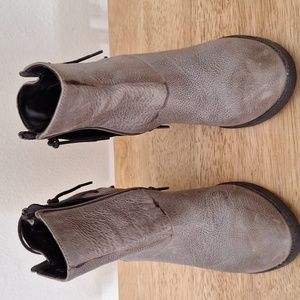 Steve Madden Ankle Boots, Heel, Size 7, Leather Upper